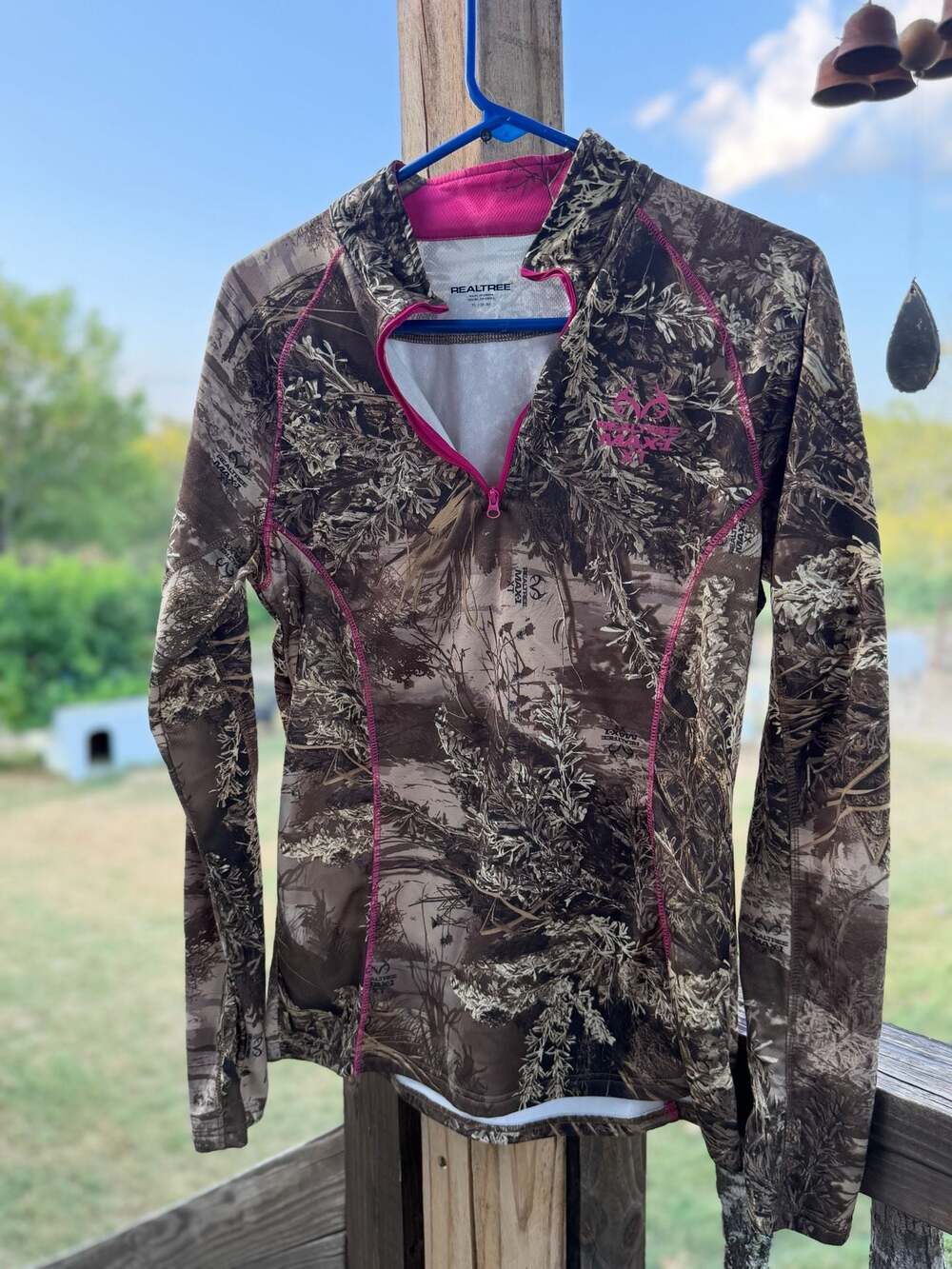 Realtree MAX-1 XT Women's Camouflage 1/4 Zip Pullover